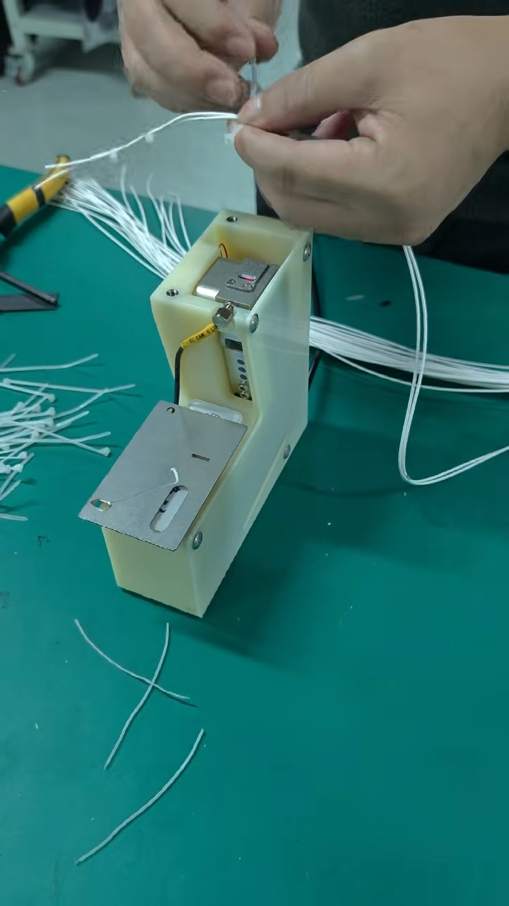 Mesin Pengikat Kabel Tetap dengan Penegangan dan Pemotongan Otomatis (Pemicu Induktif) JW-SLQ