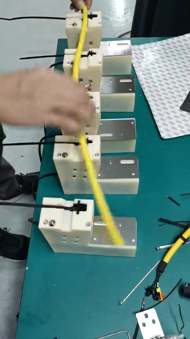 Mesin Pengikat Kabel Tetap dengan Penegangan dan Pemotongan Otomatis (Pemicu Induktif) JW-SLQ