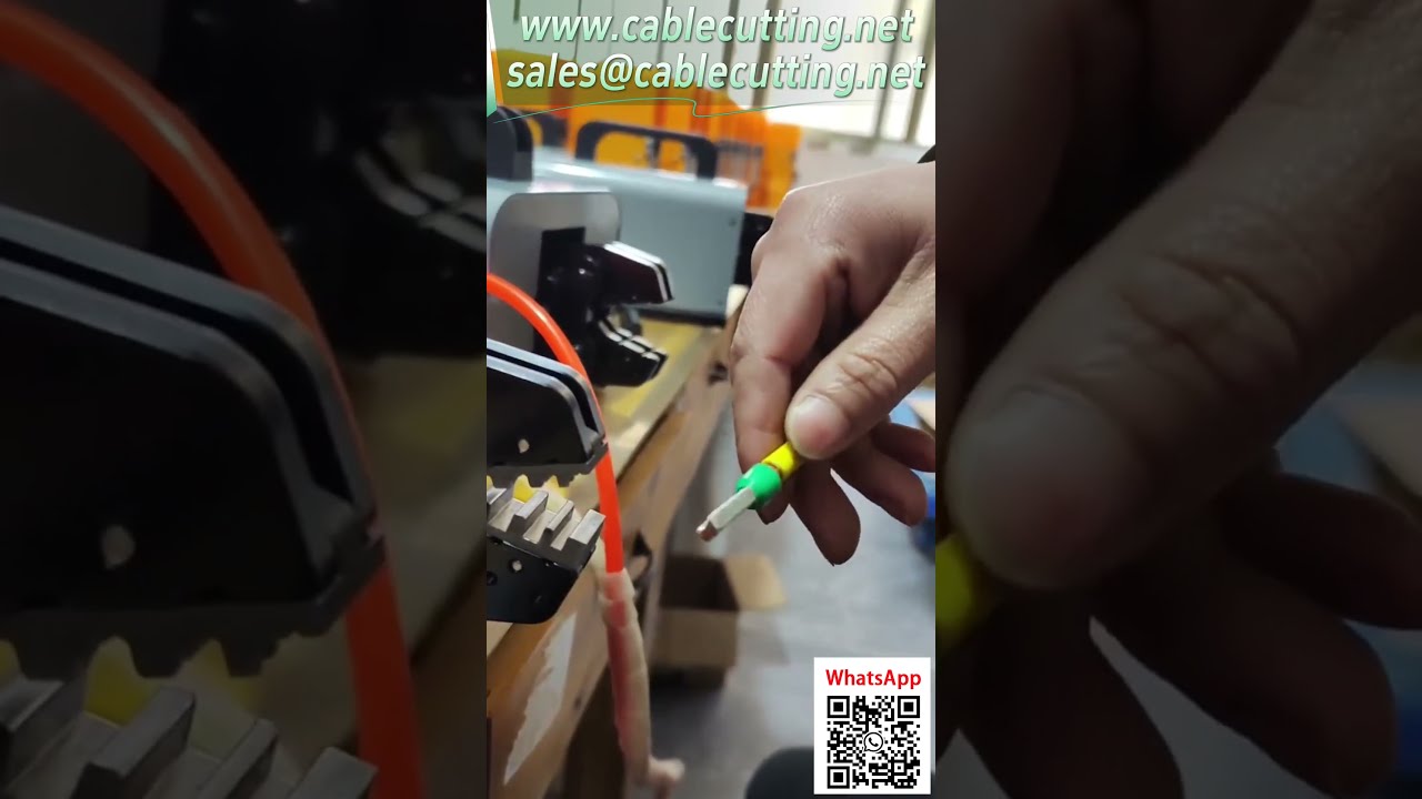 Mesin Crimping Pneumatik 2.5 Ton – Cetakan Kustom untuk Terminal Pipa Lebar 20mm dengan Hasil Crimp Menonjol