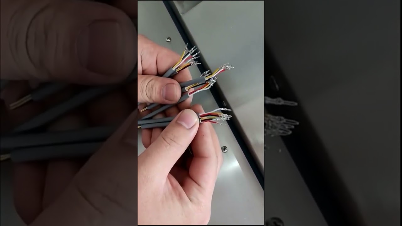 Mesin Stripping dan Crimping Terminal Kabel Multi-Inti Berkecepatan Tinggi Semi-Otomatis