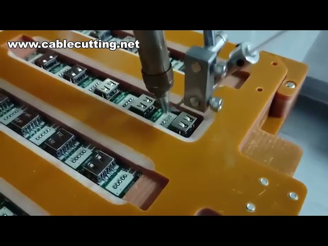 Robot Solder Otomatis, Pabrik Robot Solder, Produsen Mesin Solder Otomatis – Solusi Industri Terpercaya