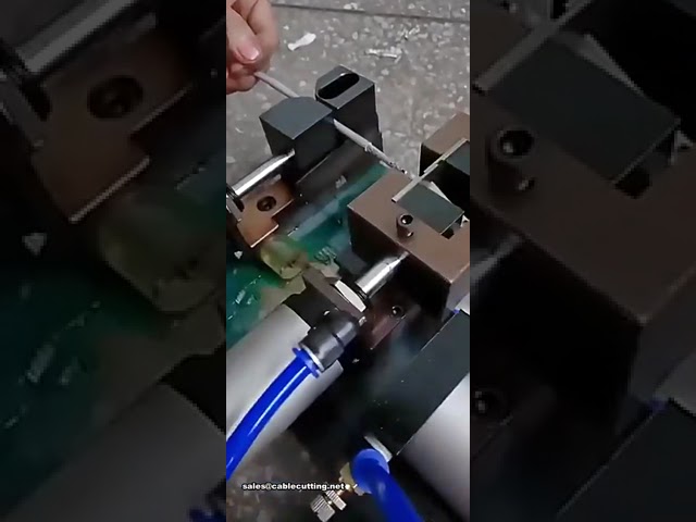 Mesin Pengupas Kabel Vertikal Pneumatik untuk Kabel Multi-Inti | Alat Stripping Otomatis