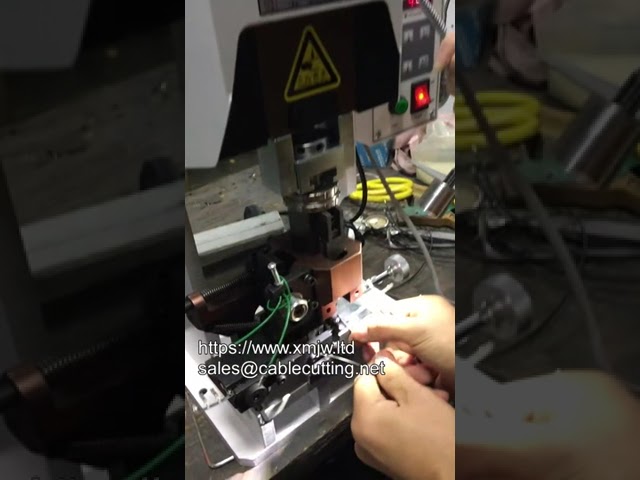 Mesin Crimping Konektor Molex: Otomatisasi Terminasi Kawat Industri