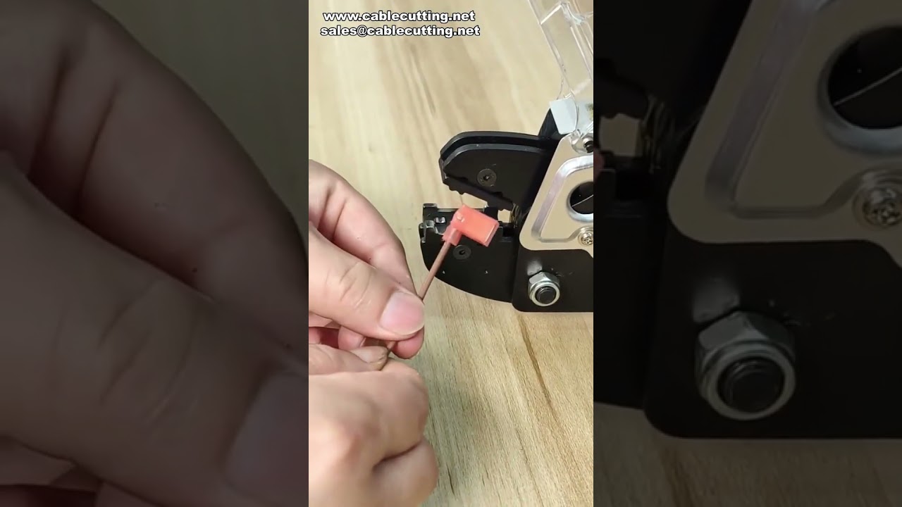 Mesin Crimping Pneumatik AM 10 untuk Flag Terminal | Presisi Tinggi