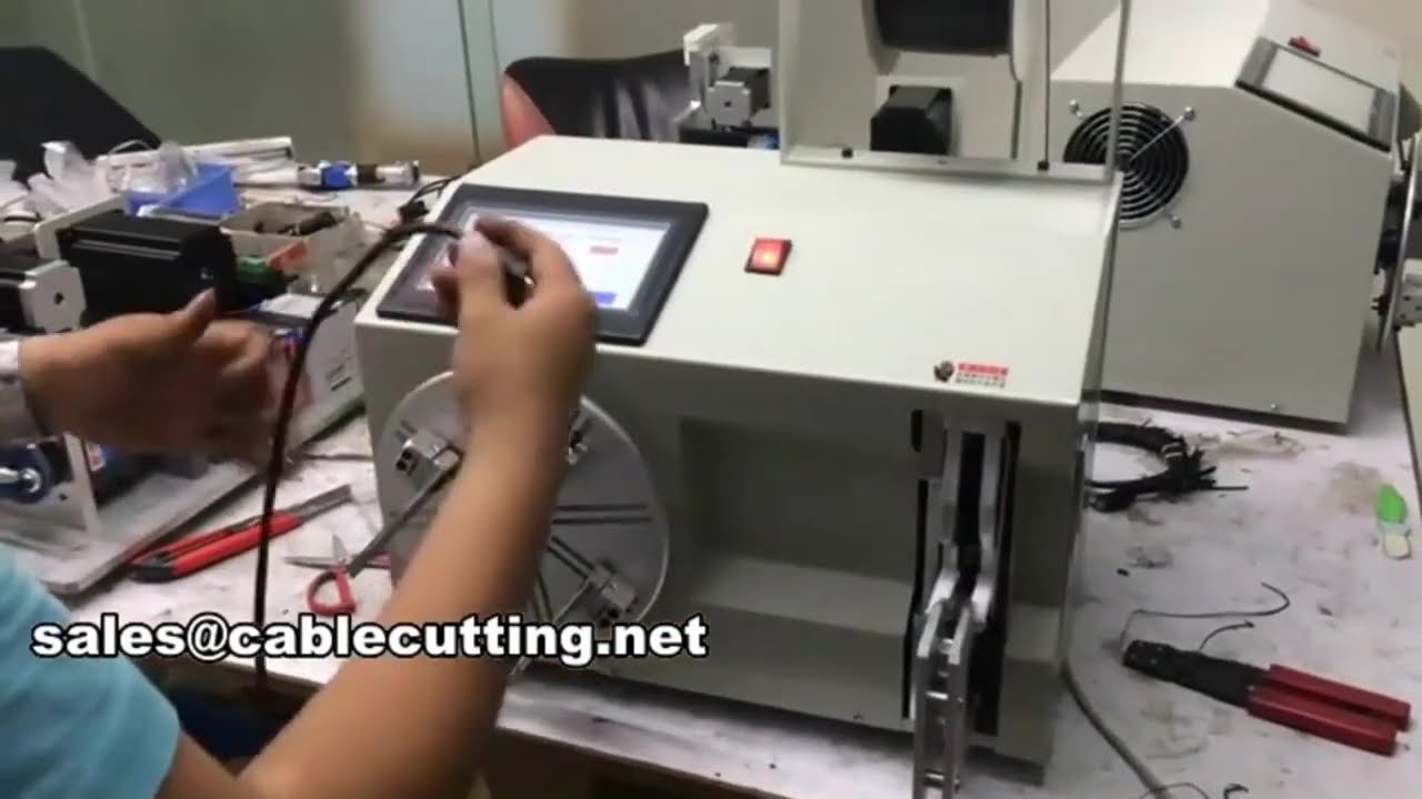 Mesin Penggulung dan Pengikat Kawat Otomatis WPM-212 — Gulung, Hitung dan Ikat dalam Satu Unit