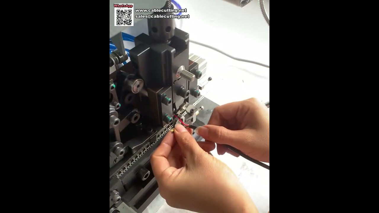 Mesin Crimping Terminal Pengupasan Kawat Tunggal untuk Pengupasan Presisi dan Pemrosesan Bebas Kusut